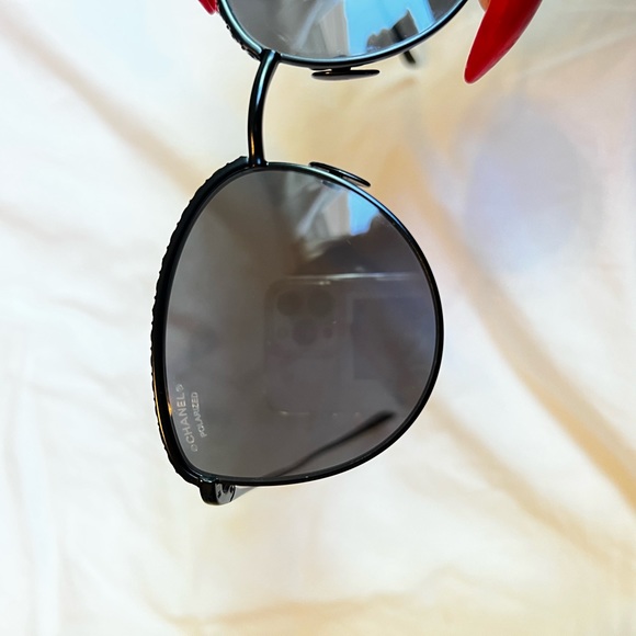 CHANEL sunglasses - Picture 7 of 8